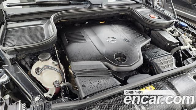 Mercedes-Benz GLE-Class 2024 — Photo 7/33