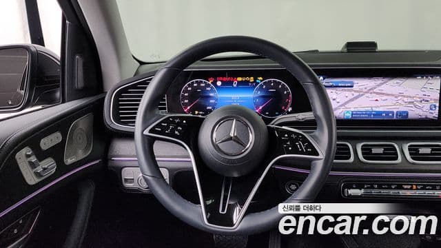 Mercedes-Benz GLE-Class 2024 — Photo 27/33