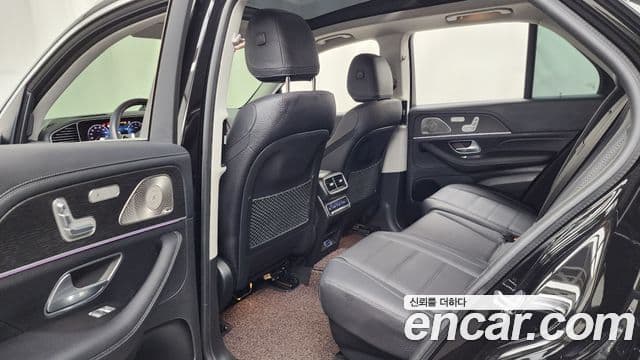 Mercedes-Benz GLE-Class 2024 — Photo 31/33