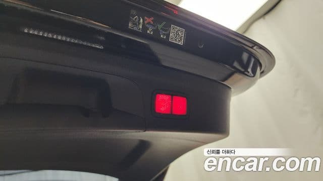 Mercedes-Benz GLE-Class 2024 — Photo 22/33