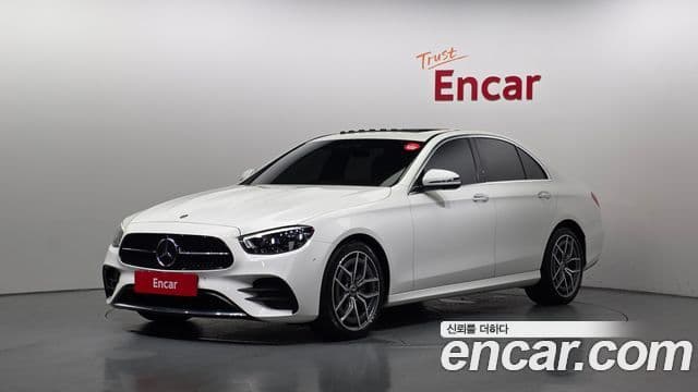 Mercedes-Benz E-Class 2020 — Фото 1/20