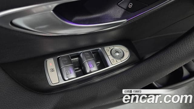 Mercedes-Benz E-Class 2020 — Фото 20/20