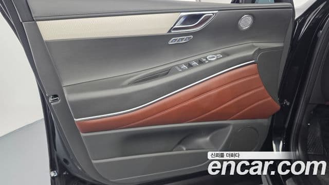 Genesis GV80 2025 — Şəkil 27/36