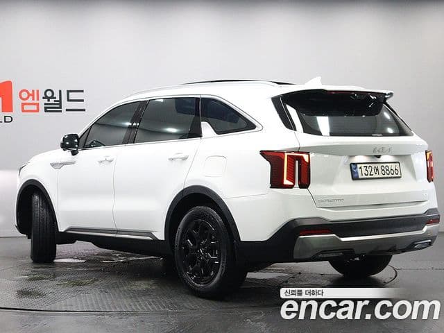 Kia Sorento 2024 — Фото 2/20