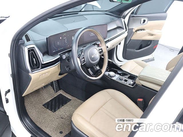 Kia Sorento 2024 — Фото 8/20
