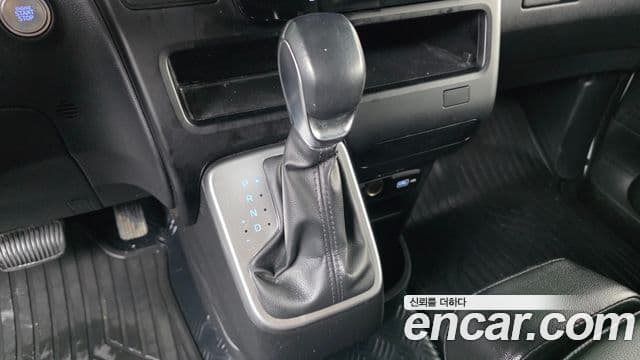 Hyundai Staria 2022 — Şəkil 9/20
