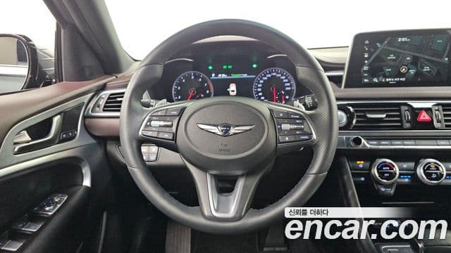 Genesis G70 2019 — Photo 23/31