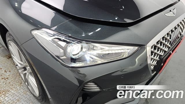 Genesis G70 2019 — Photo 20/31