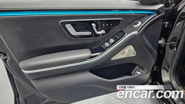 Mercedes-Benz S-Class 2021 — ფოტო 15/33