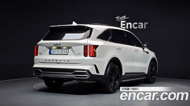 Kia Sorento 2022 — ფოტო 2/20