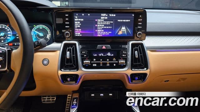 Kia Sorento 2022 — ფოტო 14/20