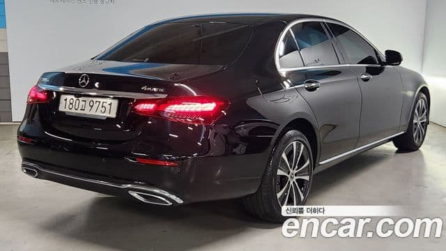 Mercedes-Benz E-Class 2021 — Şəkil 1/20