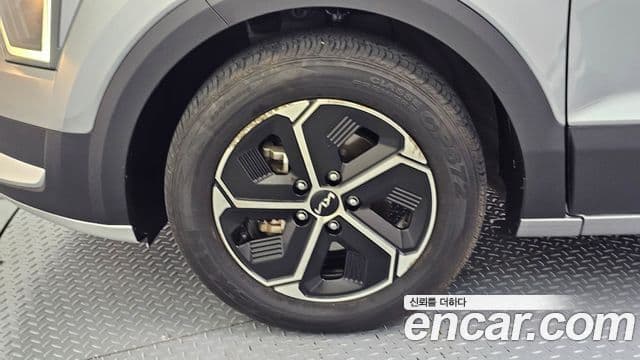 Kia Niro 2022 — ფოტო 5/20