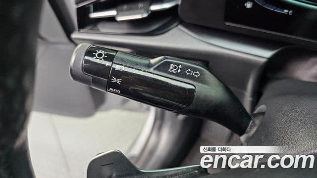 Kia Niro 2022 — ფოტო 19/20