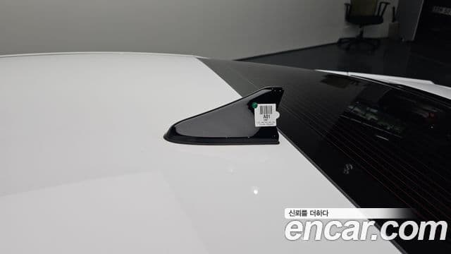 Hyundai The New Avante Hybrid 2023 — Photo 13/31