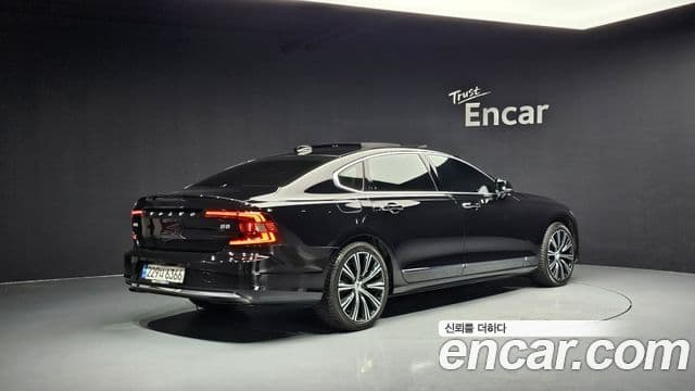 Volvo S90 2022 — ფოტო 20/20