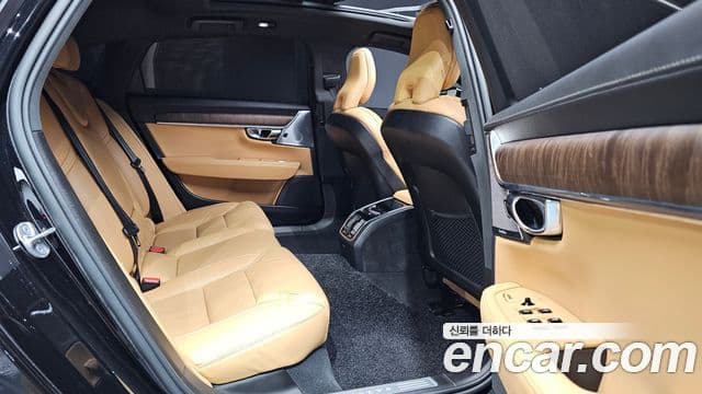 Volvo S90 2022 — ფოტო 17/20