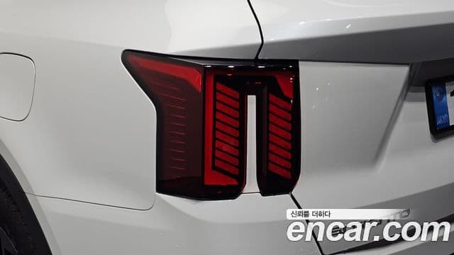 Kia Sorento 2025 — Şəkil 28/31