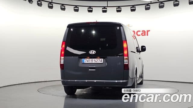 Hyundai Staria 2026 — Şəkil 4/30