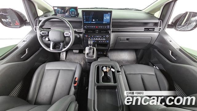 Hyundai Staria 2026 — Şəkil 15/30