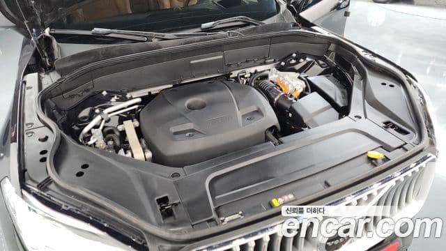 Volvo XC90 2022 — ფოტო 6/20