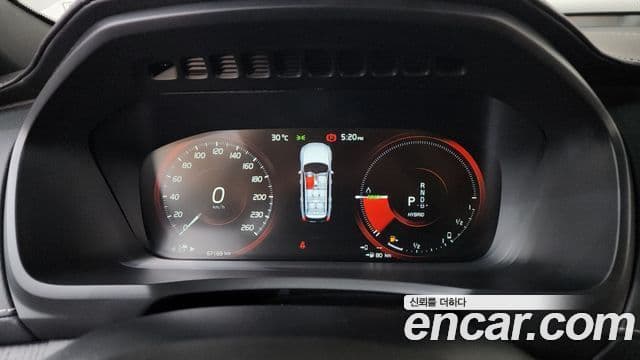 Volvo XC90 2022 — ფოტო 8/20
