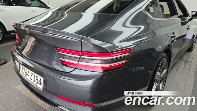 Genesis G80 2020 — Photo 15/33