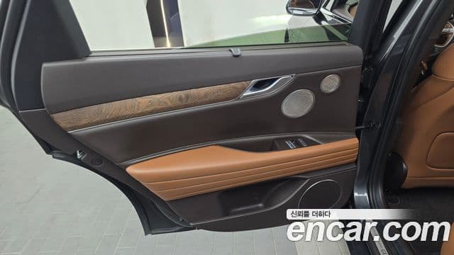 Genesis G80 2020 — Photo 14/33