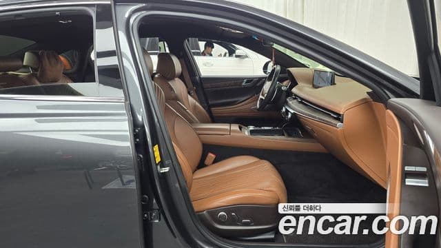 Genesis G80 2020 — Photo 28/33
