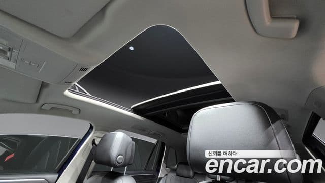 Volkswagen Tiguan 2018 — Şəkil 18/20