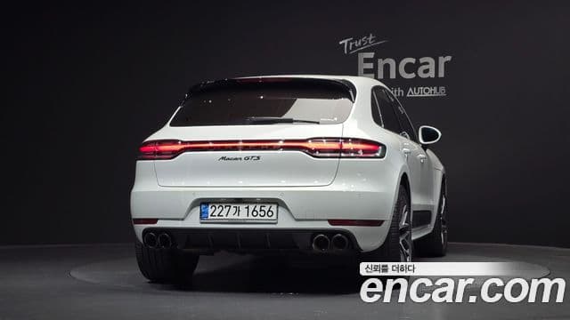 Porsche Macan 2020 — Şəkil 8/32