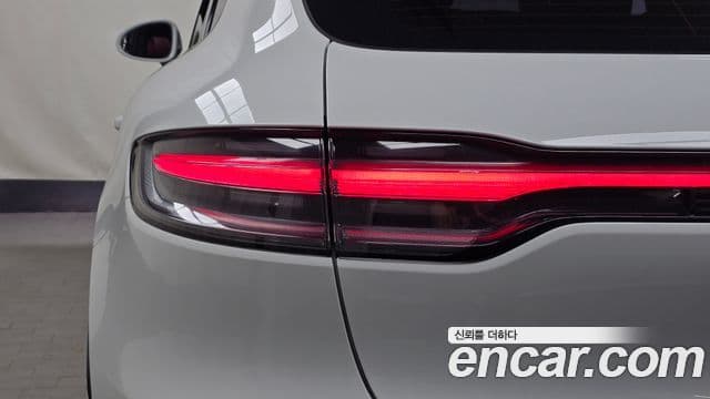 Porsche Macan 2020 — Şəkil 9/32