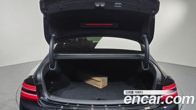 Genesis Electrified G80 2020 — Şəkil 17/20