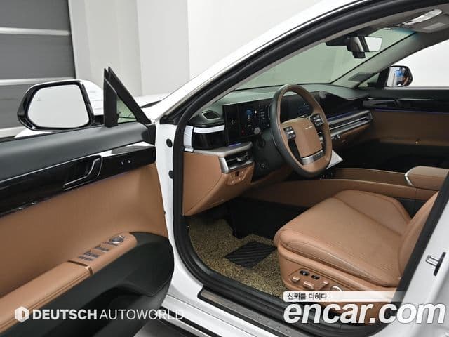 Hyundai Grandeur 2023 — ფოტო 11/20