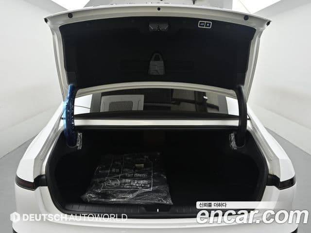 Hyundai Grandeur 2023 — ფოტო 19/20