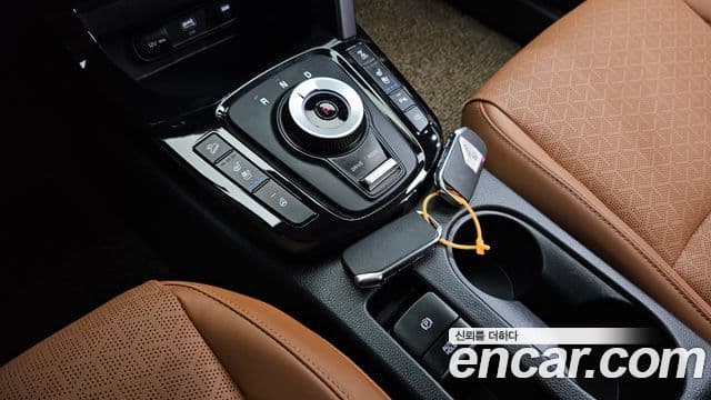 Kia Seltos 2024 — фото 8 из 20