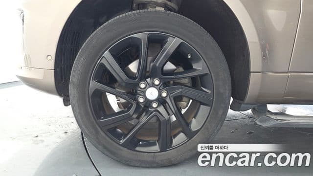 Land Rover Range Rover Sport 2018 — Photo 3/20