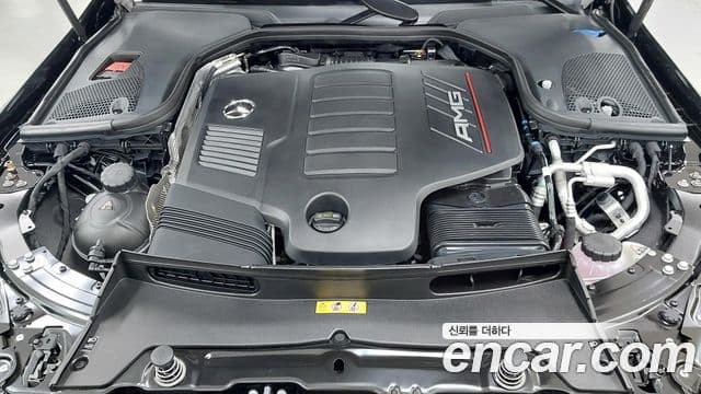 Mercedes-Benz AMG GT 2025 — Photo 10/20