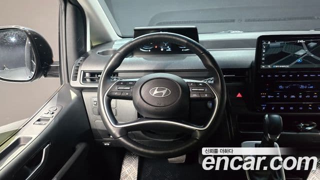 Hyundai Staria 2024 — Şəkil 13/20
