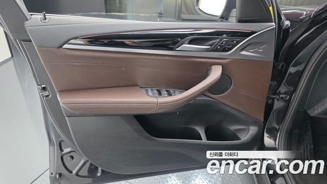 BMW X3 2022 — Photo 10/36