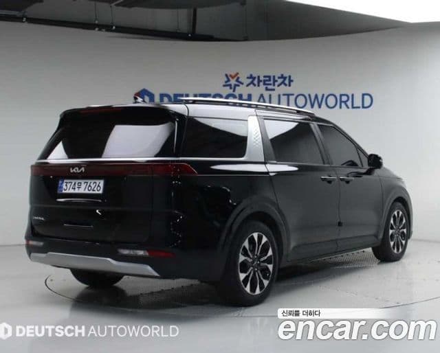 Kia Carnival 2023 — ფოტო 1/20