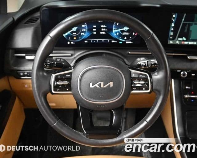 Kia Carnival 2023 — ფოტო 12/20