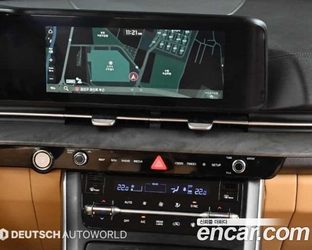 Kia Carnival 2023 — ფოტო 13/20