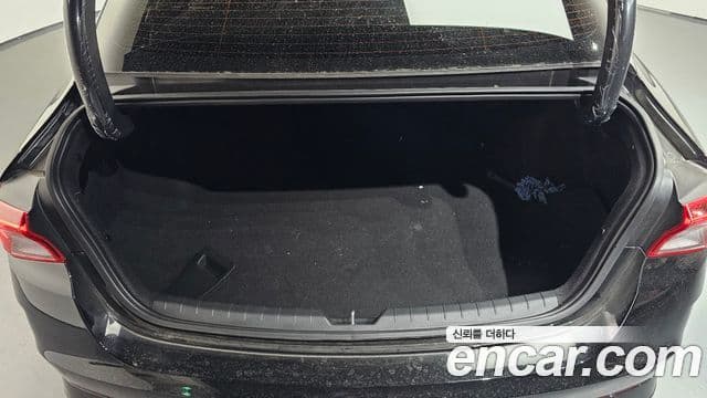 Kia K5 2022 — Şəkil 17/20