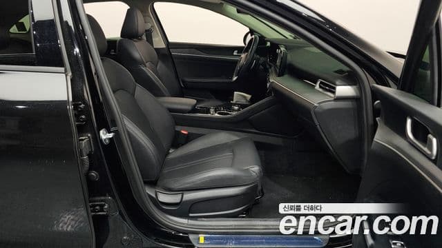 Kia K5 2022 — Photo 33/34