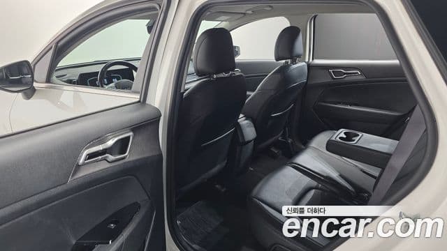 Kia Sportage 2022 — Şəkil 18/20