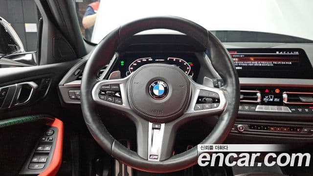 BMW 1 Series 2023 — ფოტო 13/20