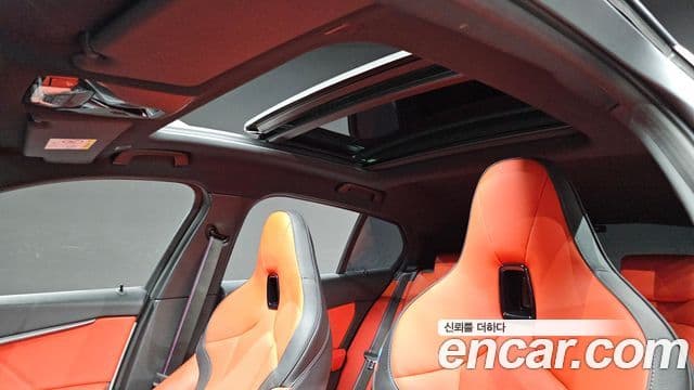 BMW 1 Series 2023 — ფოტო 18/20