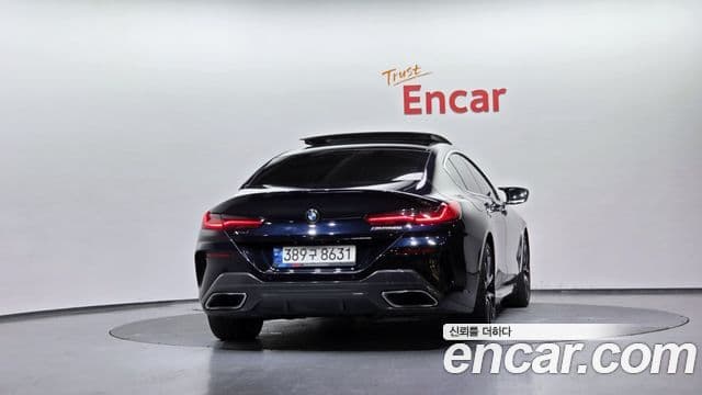 BMW 8 Series 2021 — ფოტო 4/20