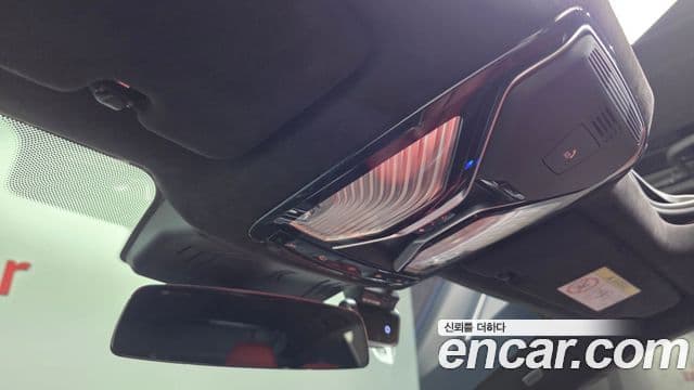 BMW 8 Series 2021 — Photo 15/39